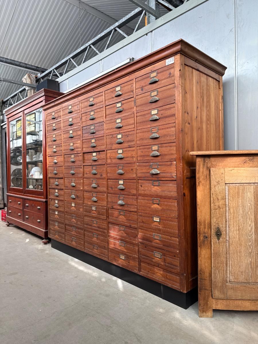 Pharmacist chest of drawers
