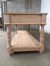 Reproductietafel oud eikenhout stijl in hout , 20e eeuw