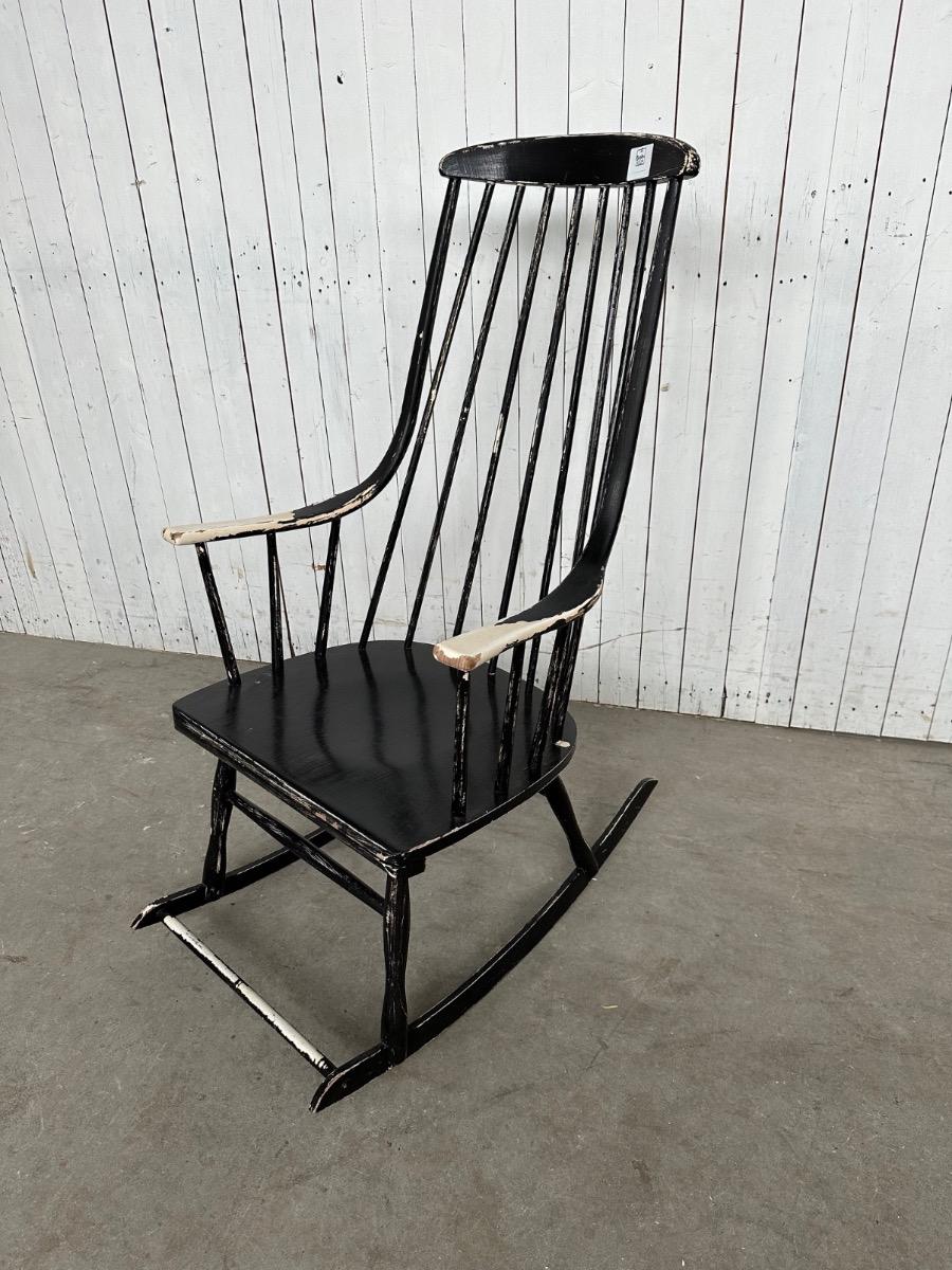 Rocking chair