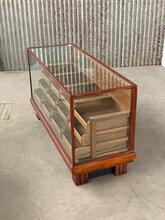 Set 2 stuks antieke toonbank glas