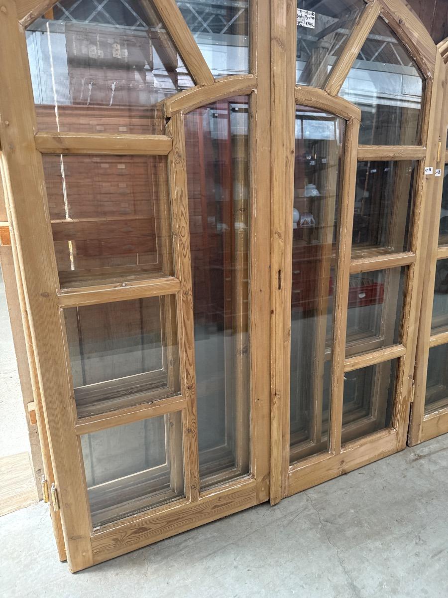 Set glass doors
