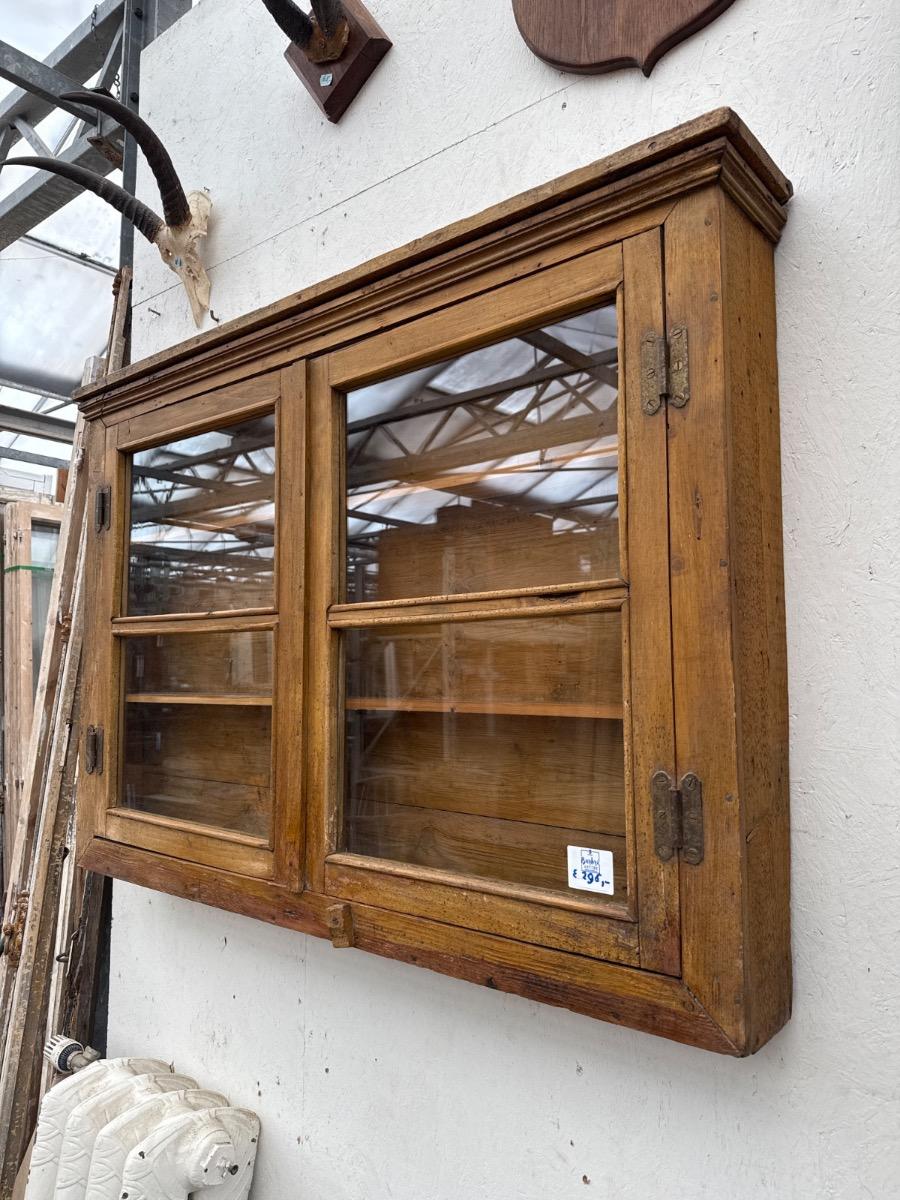 Showcase Cabinet