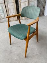 Vintage armchair Vintage stijl in hout,