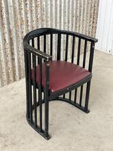 Barrel chairs Thonet stoelen rond Vintage  stijl in hout en leer ,