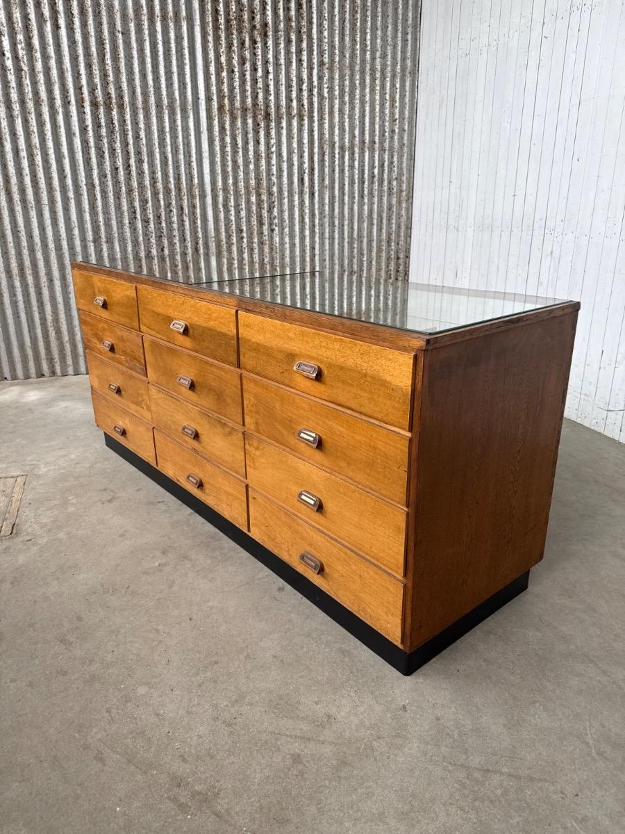 Vintage Counter