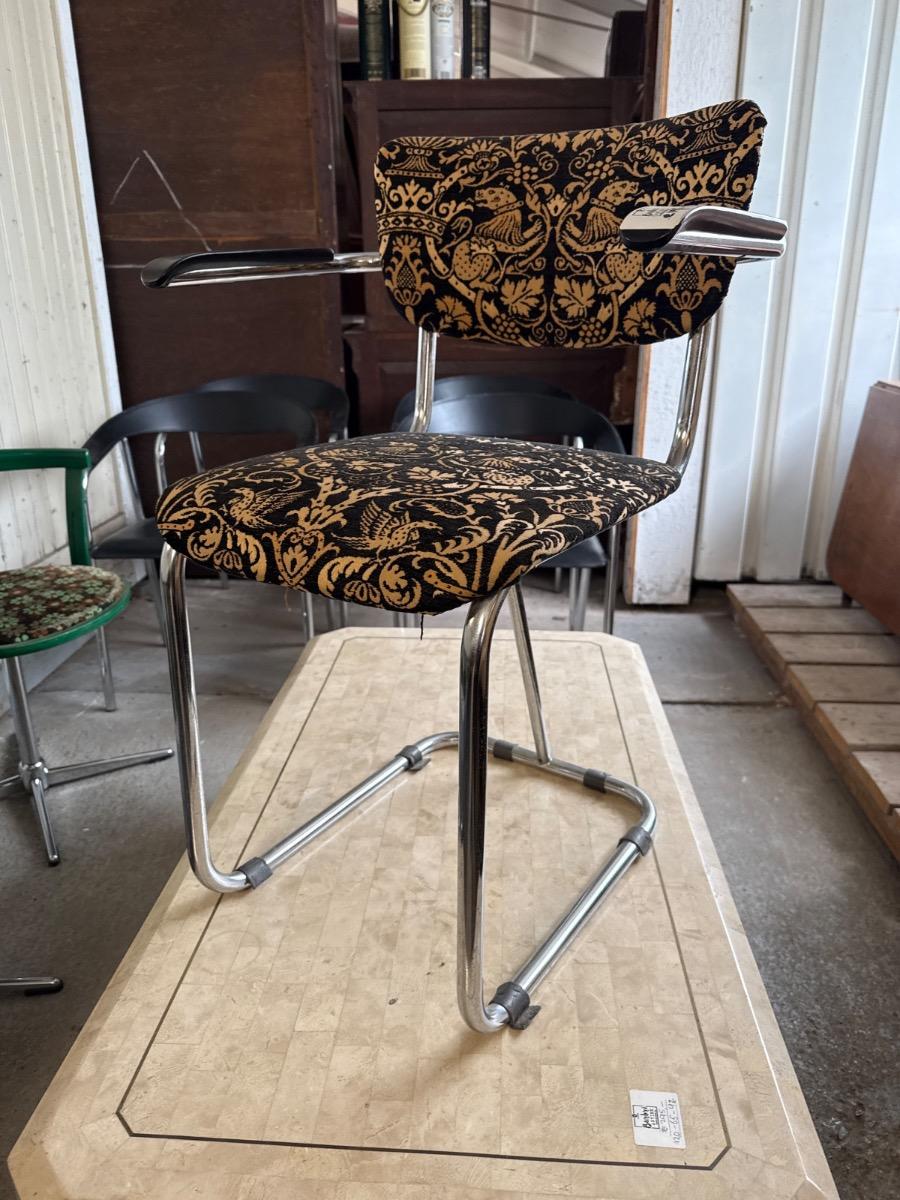 Vintage tube chair