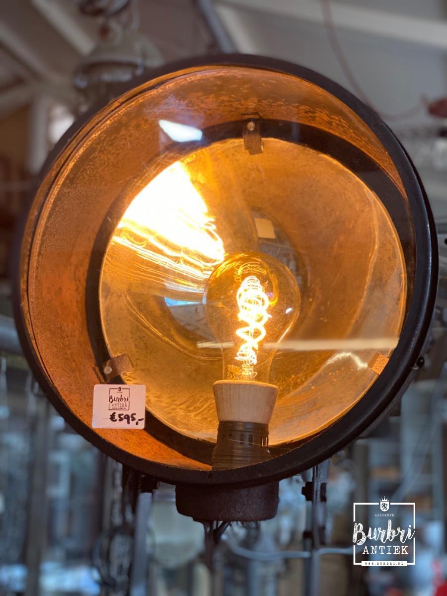 ontbijt Diakritisch foto Antique lamp - Industriële statief lampen - Industriële Verlichting - Burbri