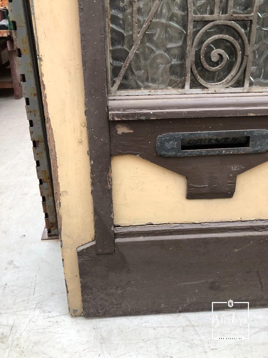 minimum man reservoir Antique frontdoor - Antieke enkele oude deur - Oude bouwmaterialen - Burbri