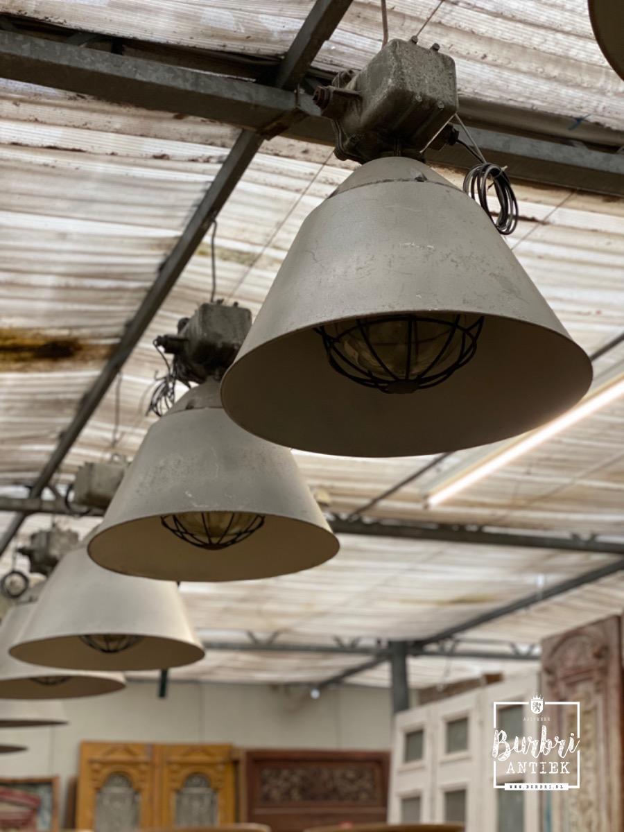 Industrial Lamp - hang lampen - Verlichting - Burbri