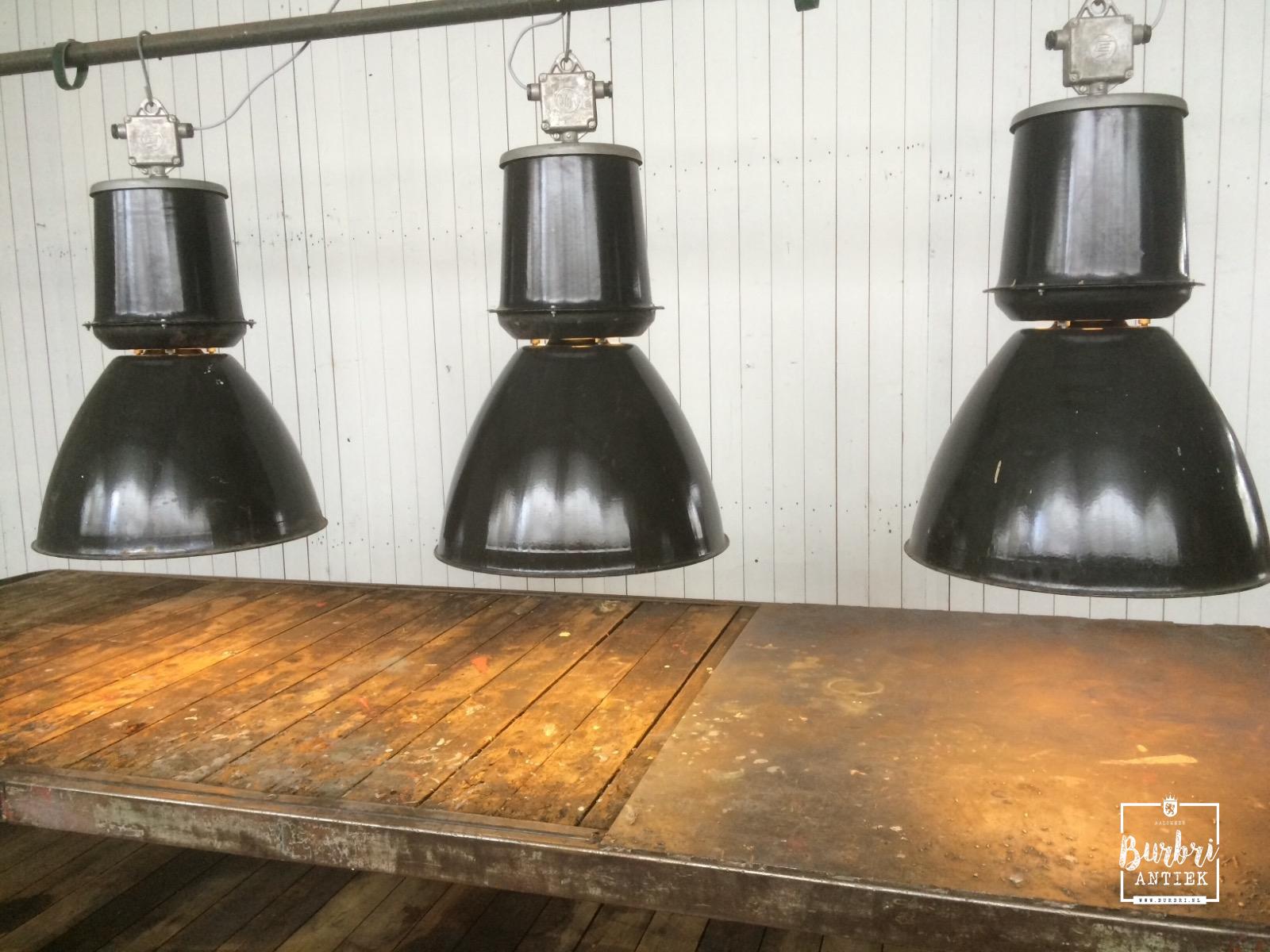 avaible Industrial old lamp Pendant light - Industriële hang lampen Industriële Verlichting - Burbri